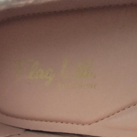 Stylish Metallic Loafers for Women - Picture 3 of 4